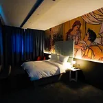 Ξενοδοχείο Viktorosa 3*